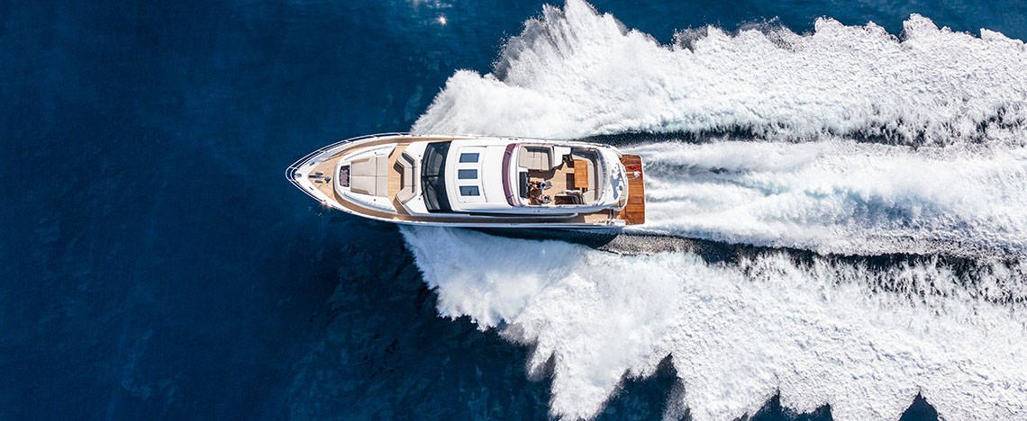 guide-for-tourists-to-enjoy-a-smooth-ride-on-their-yacht-charter