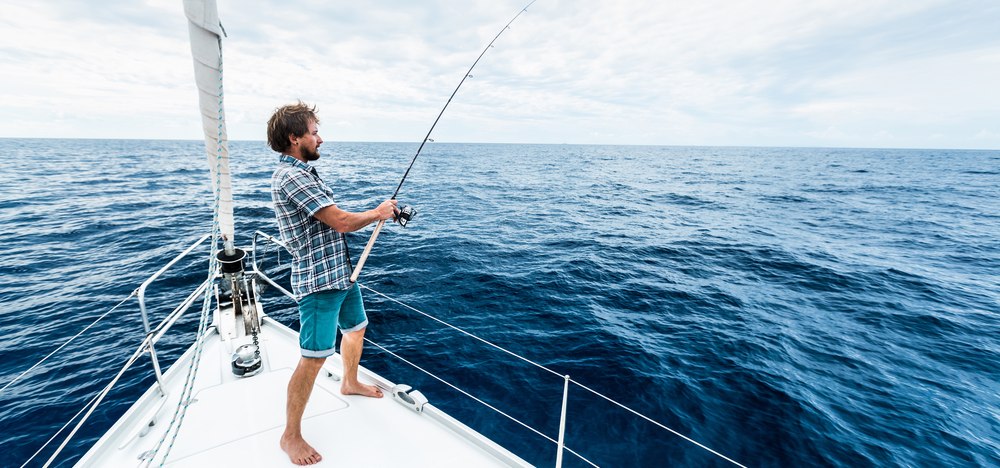 enjoy-your-next-trip-by-fishing-in-the-deep-sea-from-a-yacht